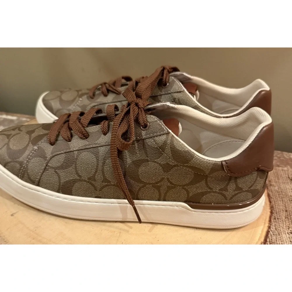 COACH CLIP LOW LOGO SNEAKERS G4949 KHAKI/SADDLE SIZE 9.5D 168$‎